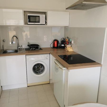 Antibes Les Pins 2 Pieces Vue Mer Piscine Parking Apartment Екстериор снимка