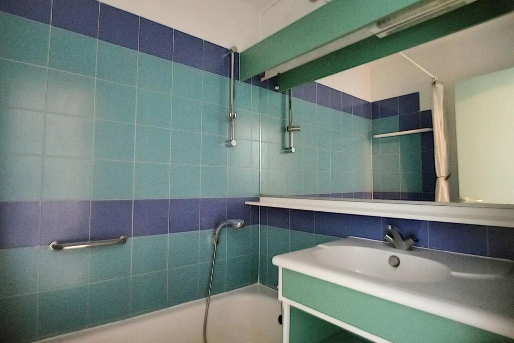 Antibes Les Pins 2 Pieces Vue Mer Piscine Parking Apartment Екстериор снимка